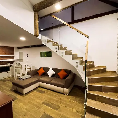 Apartmanovy Dum 13 Mezonet 2 Sec Exterior photo